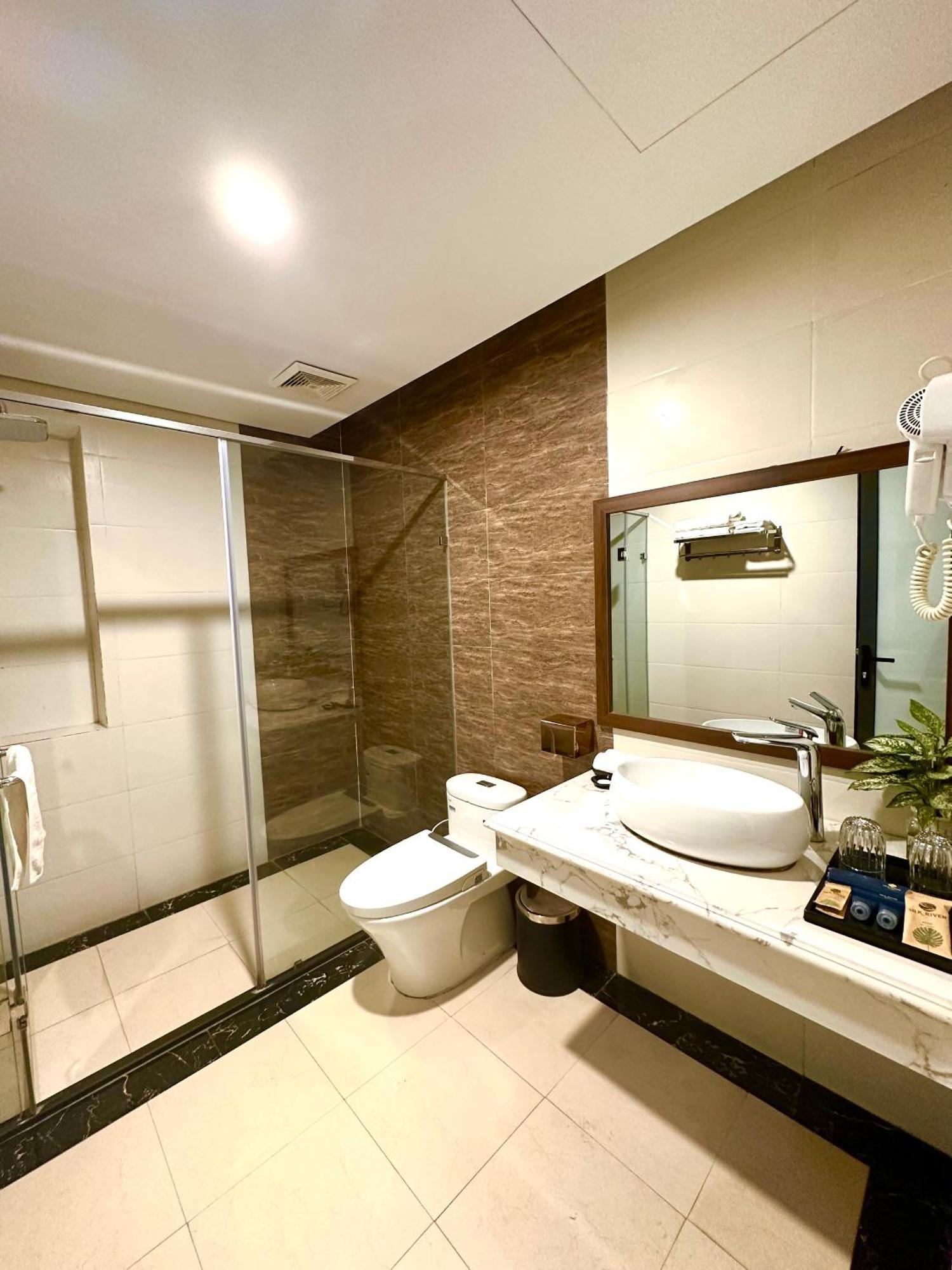 Silk River Hotel Ha Giang Kültér fotó